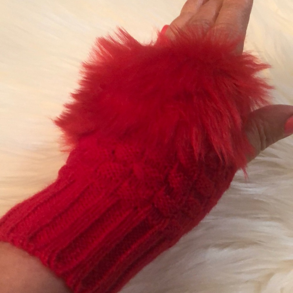 Mittens with open fingers